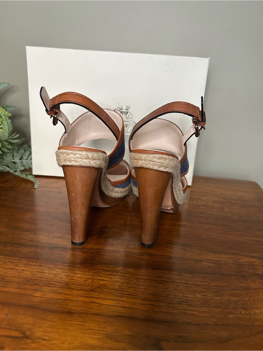 Coach Daria Denim Leather Trim Sandals 7.5-8 *Excellent* - Picture 4 of 7